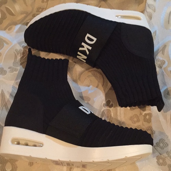 DKNY Anna Slip On Wedge Sneakers - Picture 2 of 6